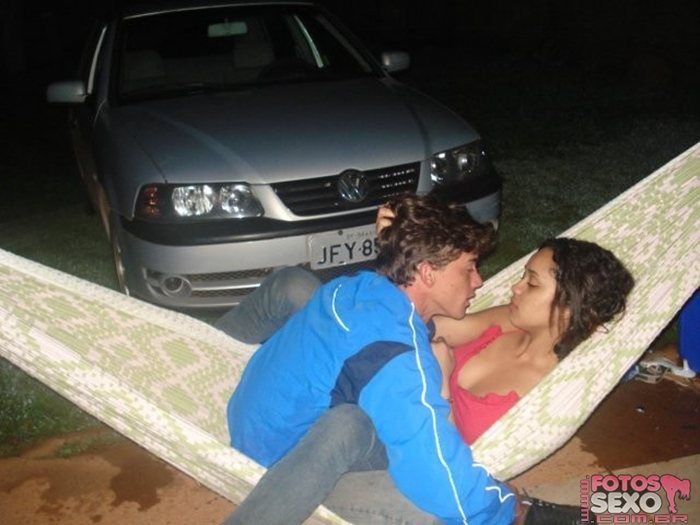 Safadinhas bebadas trepando gostoso com primos 28