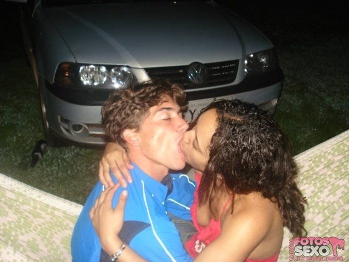 Safadinhas bebadas trepando gostoso com primos 32