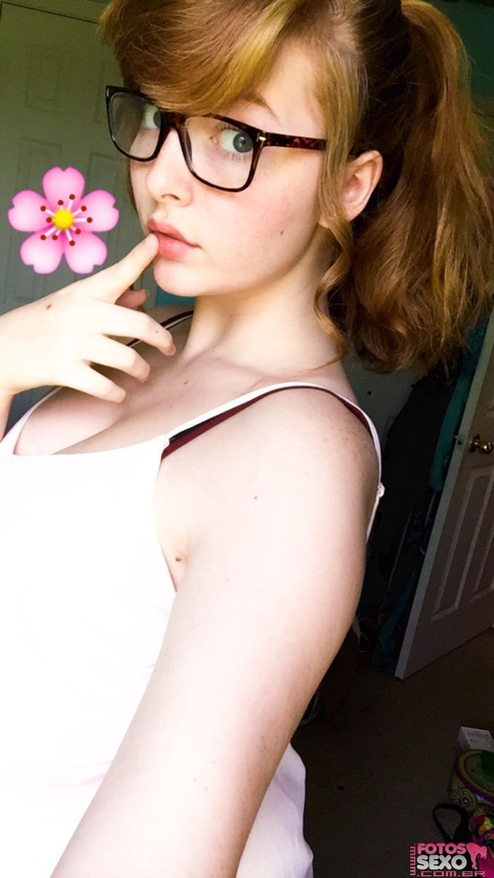 Ruiva Gostosa caiu na net fotos porno 32